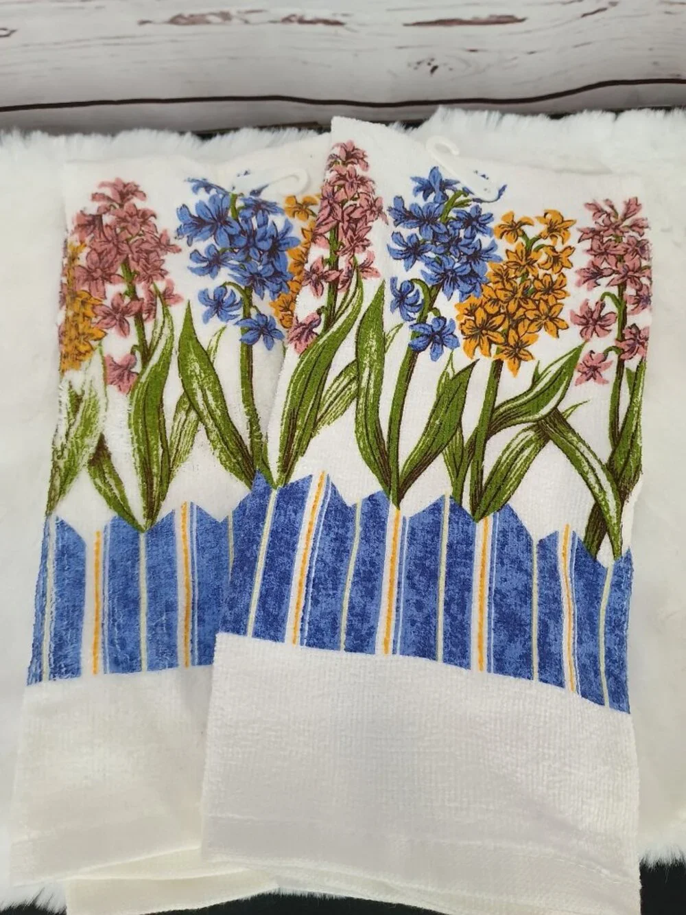 The Kitchen Gallery Hyacinth Kitchen Towel Set 2-Pack Cotton Floral Design Multi